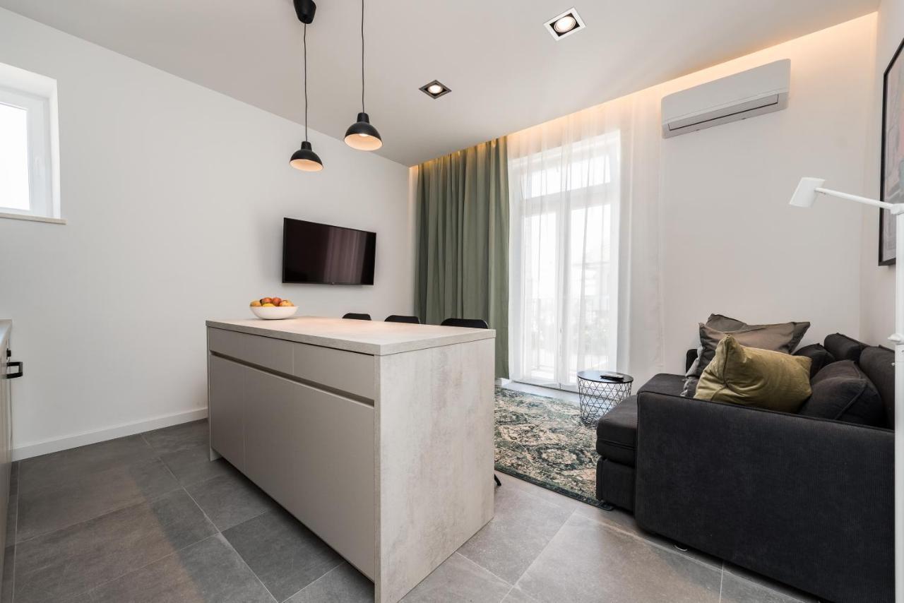 Royal Apartments Zadar Ngoại thất bức ảnh